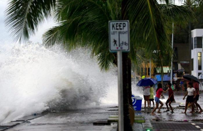 Aux Philippines, le super typhon Man-yi, aux conséquences « potentiellement catastrophiques », a touché terre