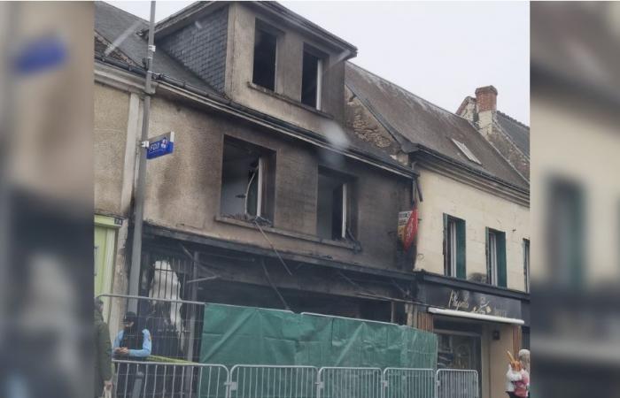 Un vol à la voiture bélier déclenche un incendie au Tabac Presse à Dangé-Saint-Romain