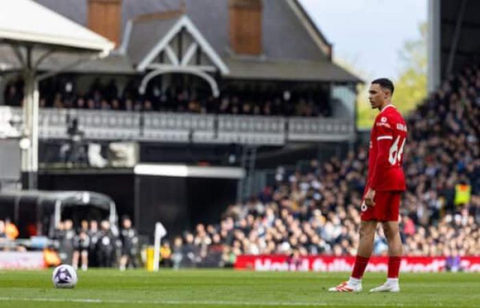 Top 10 des meilleurs tireurs de coups francs de tous les temps de Liverpool – sur la base des buts marqués – Liverpool FC