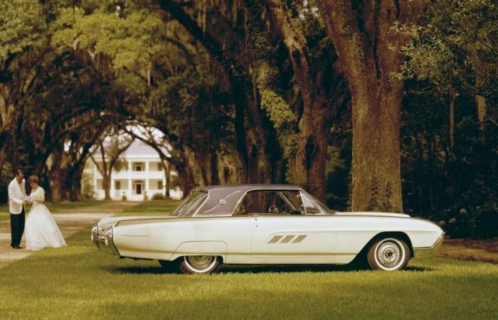 Ford Thunderbird 1961-63 : Ford franchit le pas