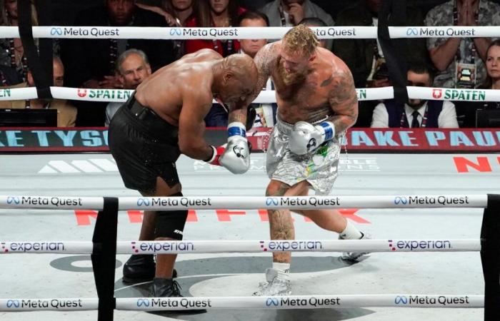 La légende de la boxe Mike Tyson battue par le YouTuber Jake Paul à Arlington