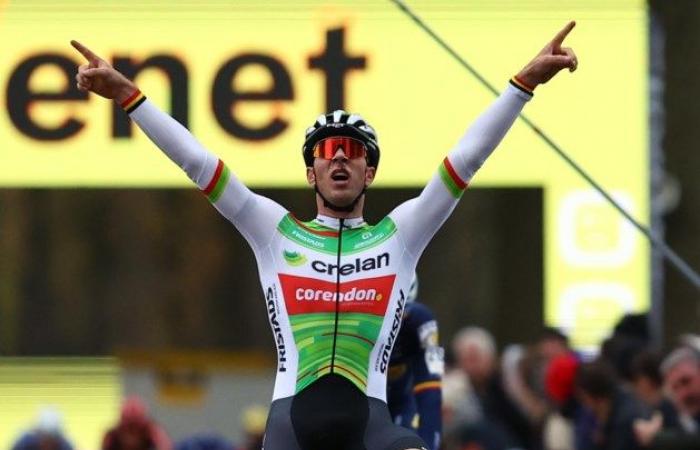 Laurens Sweeck remporte une deuxième victoire consécutive en Superprestige après un thriller insensé dans Strawberry Cross Merksplas (Merksplas)