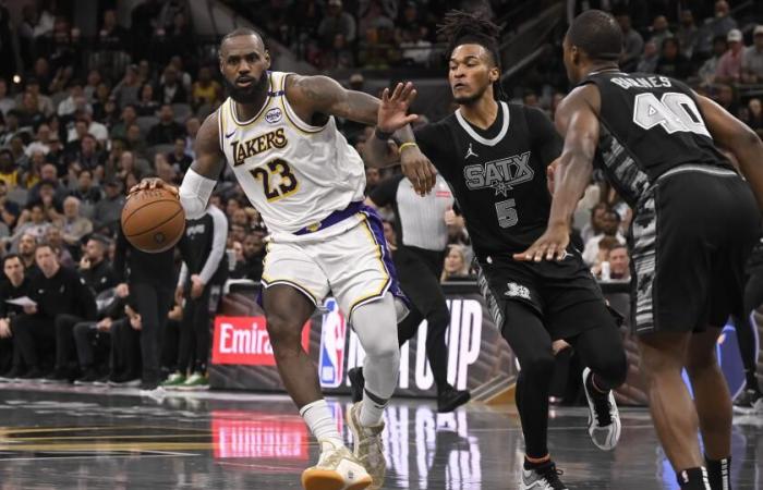 LeBron James réalise une première en carrière et Anthony Davis en marque 40 dans une victoire passionnante des Lakers