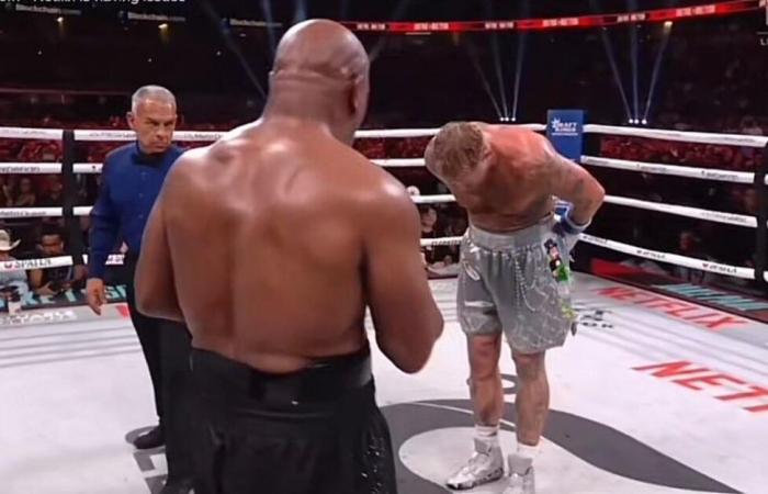 Hommage de Paul, Tyson en tenue maigre, Netflix en difficulté… Retour sur une curieuse soirée de boxe