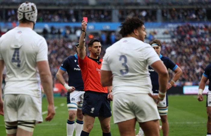 «J’ai vu du sang partout»… Pourquoi l’arbitre du match Nika Amashukeli a été poignardé après un match