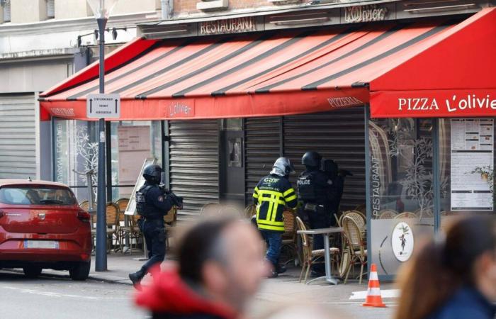 L’homme retranché dans une pizzeria à Issy-les-Moulineaux arrêté, ses otages libérés