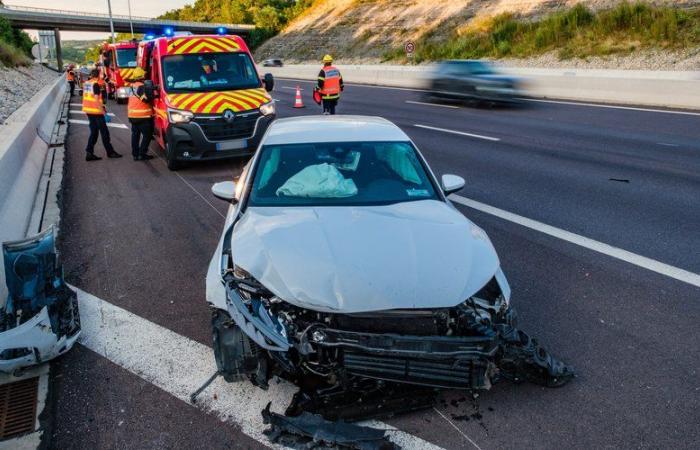 une mère et ses deux garçons de 8 et 10 ans tués dans un accident sur l’autoroute