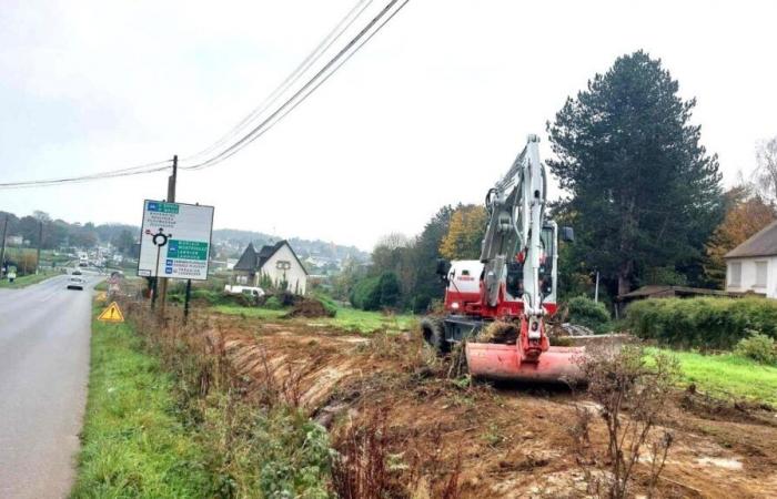 Côtes-d’Armor. Les travaux du futur Burger King ont démarré le long de la RN12, à l’entrée de Guingamp