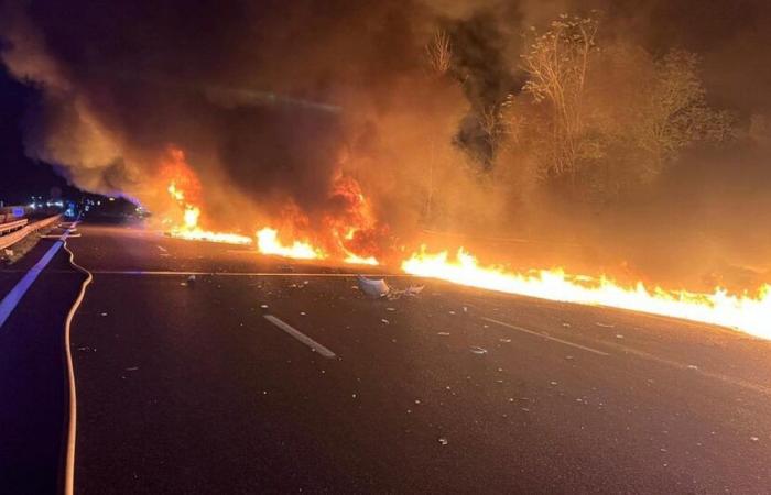 un camion percute une voiture sur la bande d’arrêt d’urgence et prend feu sur l’autoroute A1