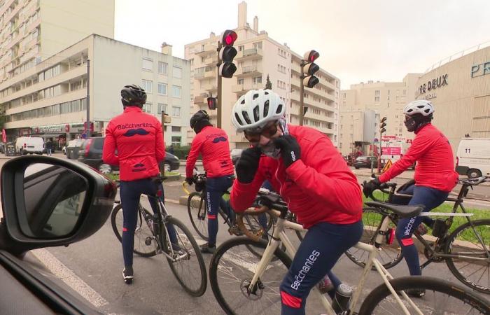 CANCER. “Personne ne parle de sa prostate dans les pelotons”, cinq retraités parcourent la France à vélo pour Movember