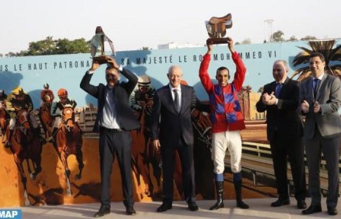 le cheval « Al Othmane » remporte le Grand Prix de Sa Majesté le Roi Mohammed VI des pur-sang anglais