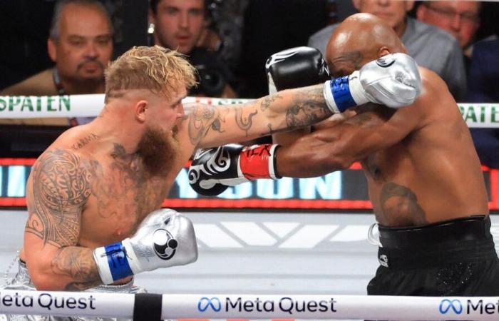 Jake Paul bat Mike Tyson par décision unanime ; maintient sa séquence de victoires