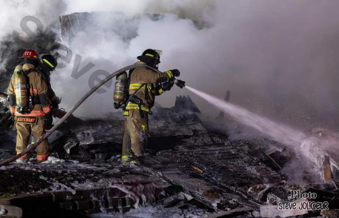 Deux personnes portées disparues suite à un incendie majeur à St-Georges