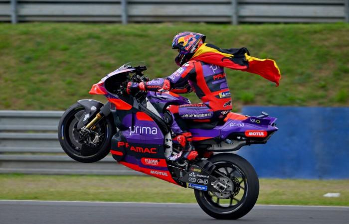 La revanche est terminée et Jorge Martín est le nouveau champion du monde MotoGP ! Pecco Bagnaia a gagné à Barcelone.