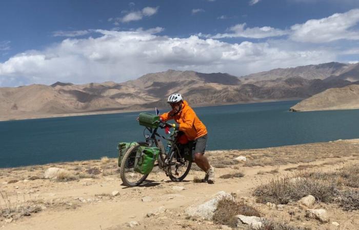 50 jours et 2 500 km « seul à vélo » au Tadjikistan, cet habitant de la Sarthe raconte son parcours difficile