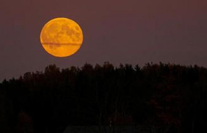 Pleine Lune de Castor, Neige, Loup… Pourquoi leur donne-t-on des noms ?