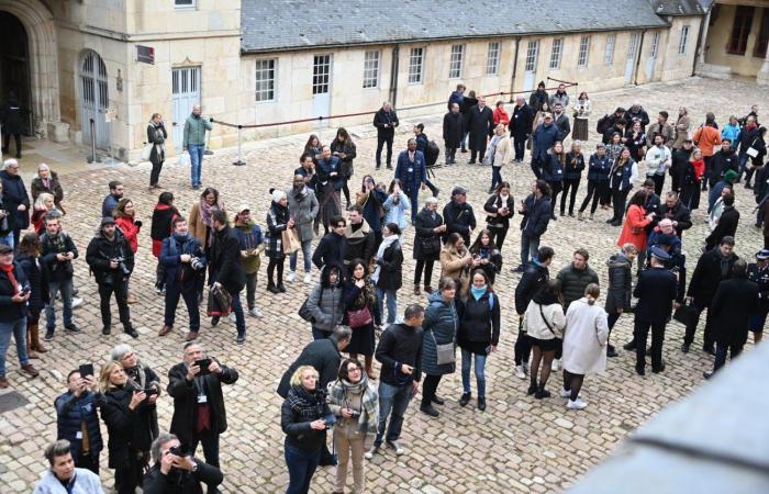 Eva Longoria, Jean Reno, Dominic West, Zabou Breitman, Constance Labbé, Patrick Paroux… rain of stars at the Hospices de Beaune