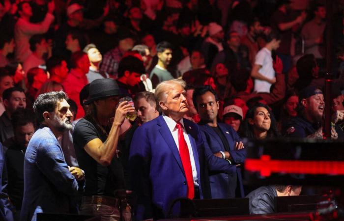 Donald Trump défile à l’UFC et assiste à la démonstration de King Jones