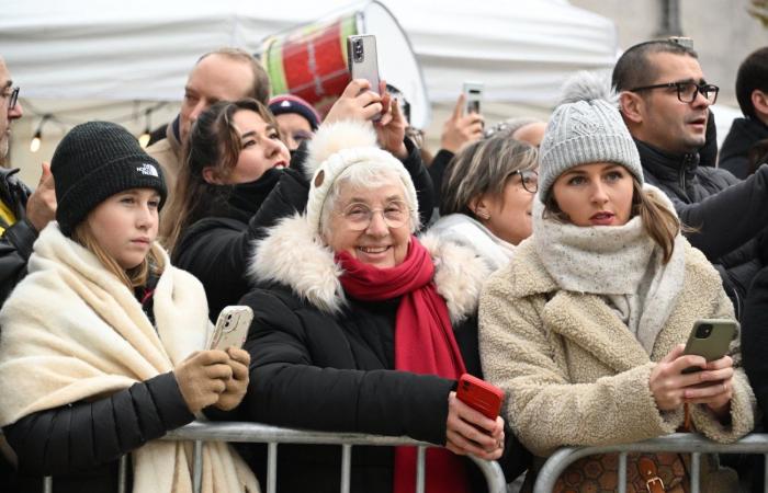 Eva Longoria, Jean Reno, Dominic West, Zabou Breitman, Constance Labbé, Patrick Paroux… rain of stars at the Hospices de Beaune