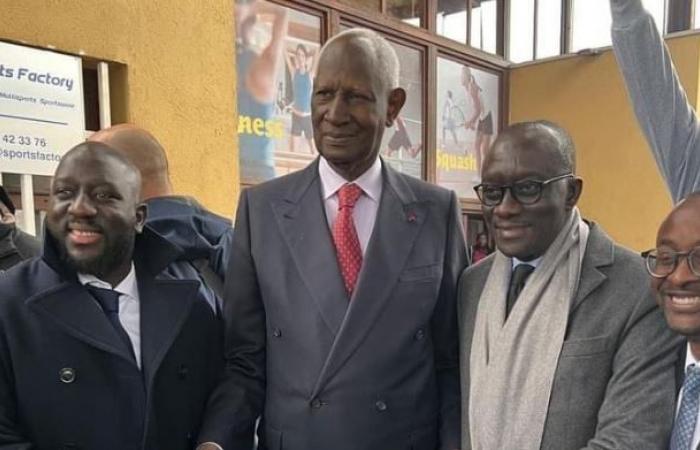 Former president Abdou Diouf voted in Paris