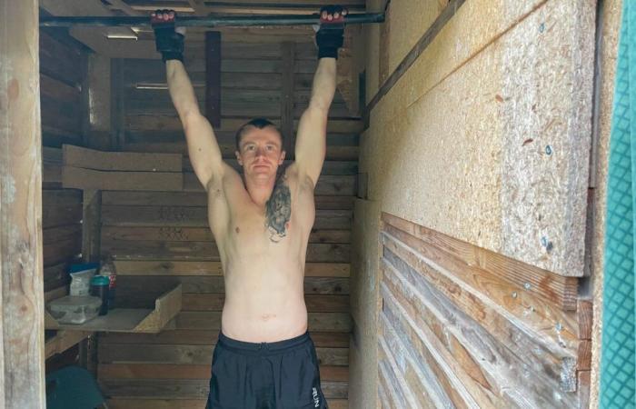 Le « Wooden Hulk » tentera de battre le record de pull-up en vingt-quatre heures