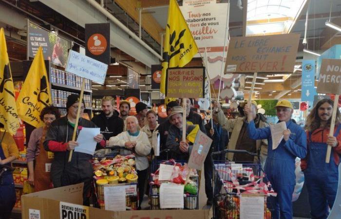 an operation of the Confédération paysanne de Lozère in the Mende supermarkets