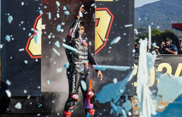 Premier Champion du Monde MotoGP™ issu d’une équipe indépendante !