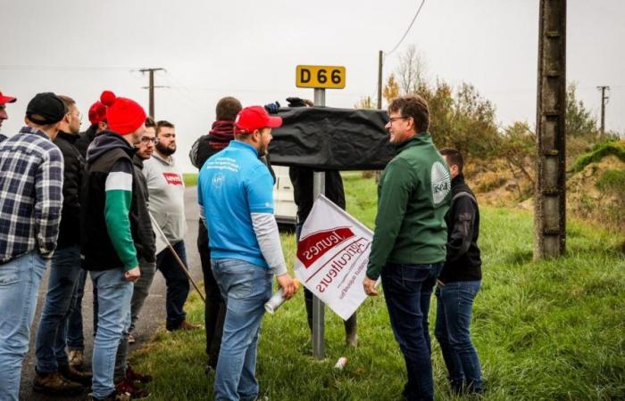 dans la Marne, les panneaux recouverts avant le début de la mobilisation ce lundi