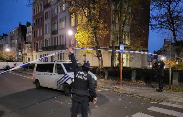 une femme et deux enfants tués dans une maison à Ixelles