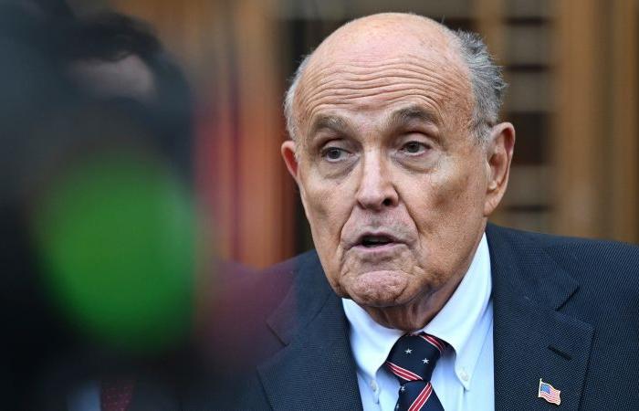 Les avocats de Rudy Giuliani tentent d’abandonner son dossier de recouvrement de créances