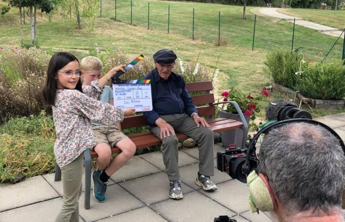 En Haute-Loire, ils réalisent un documentaire intergénérationnel entre enfants et résidents d’un Ehpad