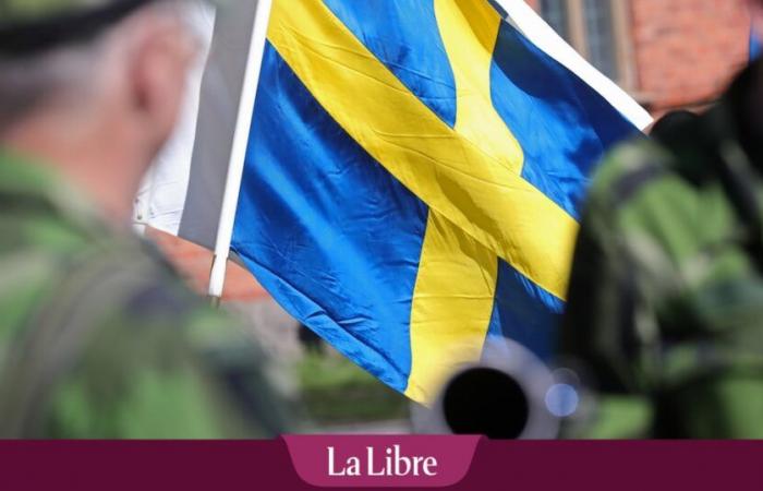 via des brochures ou un site internet, la Suède et la Finlande préparent leurs habitants à une éventuelle guerre