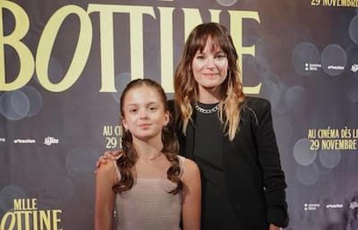 [PHOTOS] Antoine Bertrand et Catherine-Anne Toupin brillent sur le tapis rouge à la première montréalaise du film «Mlle Bottine»