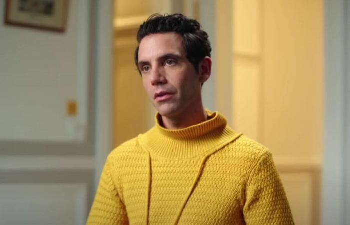 La Voix. Mika prend une décision importante et quitte la série