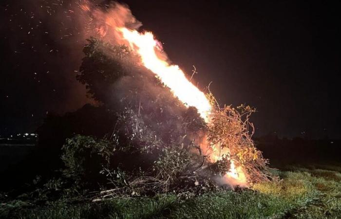 Les agriculteurs allument des « feux de colère »