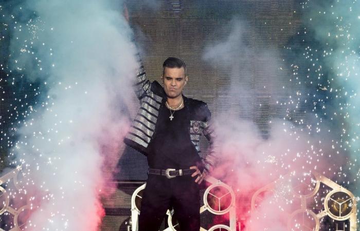 Robbie Williams règle ses comptes avec le manager de Take That, Nigel Martin-Smith