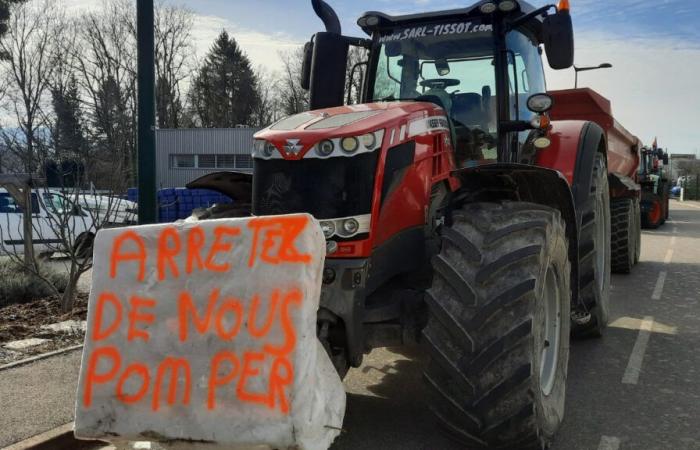 Les agriculteurs se font entendre en Savoie et en Haute-Savoie