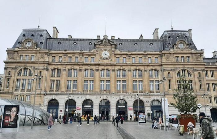 que s’est-il passé à la gare Saint-Lazare à Paris ?