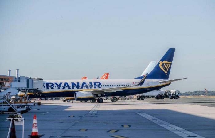 une filiale de Ryanair condamnée dans le cadre de la fermeture de sa base