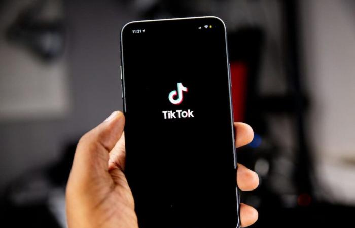 TikTok lance Symphony Creative Studios : plateforme vidéo IA