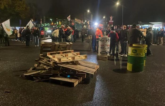 les tracteurs arrivent au carrefour de l’Europe à Troyes