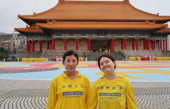 Plus de 5 300 personnes forment l’emblème du Falun Gong à Taiwan