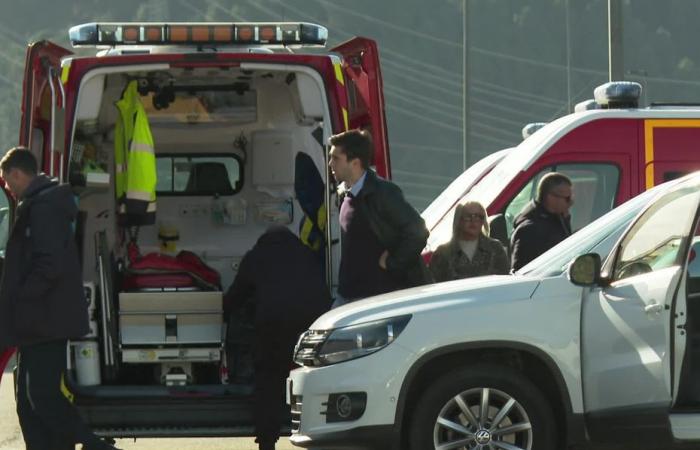 un pilote en formation et son passager ont été tués lorsqu’ils ont heurté un mur