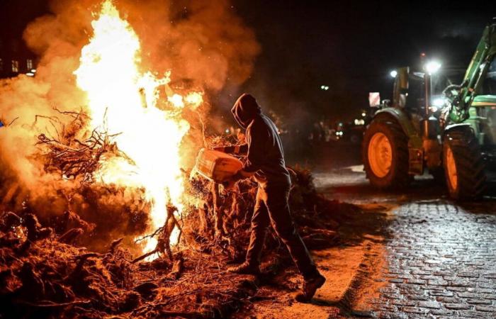 Des « feux de colère », avant de nouveaux troubles mardi ?