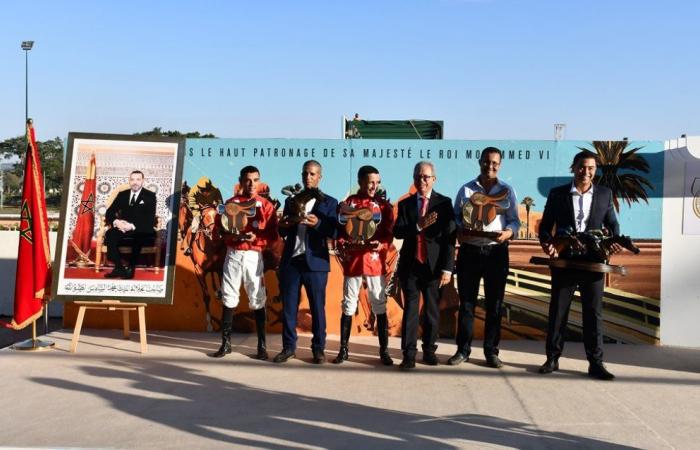 le cheval ‘Ghasham’ remporte le GP de Sa Majesté le Roi Mohammed VI des Pur-sang Arabes