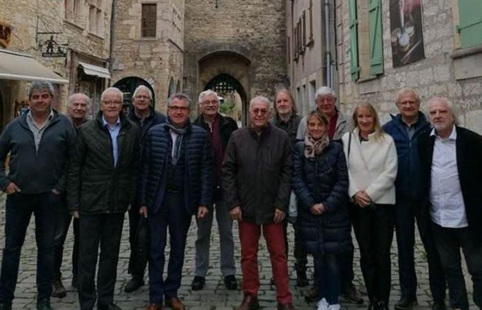 onze, les plus beaux villages de l’Aveyron forment une belle équipe