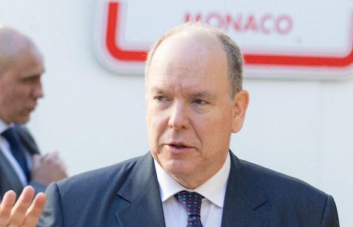 Le prince Albert trompé par un de ses proches ? Il brise le silence : « J’étais excessivement confiant… »