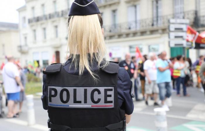 une cadre de la police accusée de faire travailler ses propres agents au noir à son domicile