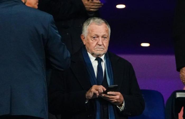 Aulas brise le silence sur la situation du club !