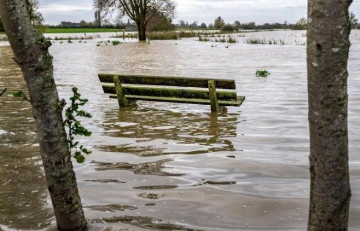 Beaucoup de pluie ce soir et cette nuit, numéro d’urgence 1722 activé en raison de risque de tempête et d’inondation